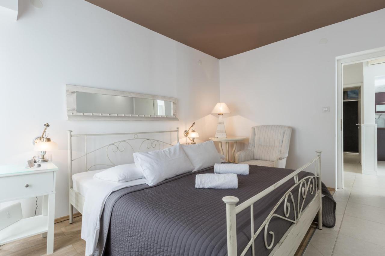 Apartments Bori โปเรช ภายนอก รูปภาพ